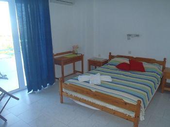Sea Shell Apartments Pirgos Psilonerou Extérieur photo