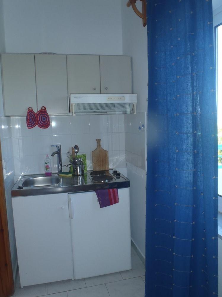 Sea Shell Apartments Pirgos Psilonerou Extérieur photo
